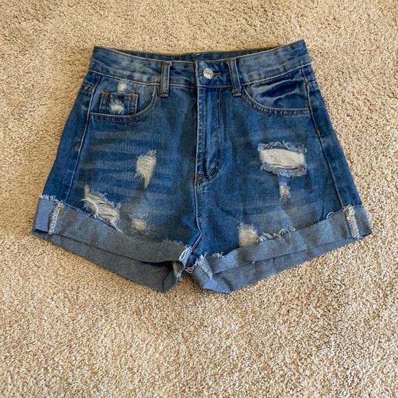 really cute jean shorts - Picture 1 of 1